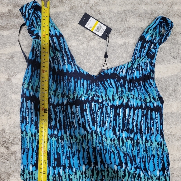 Tommy Hilfiguer Blue and Black Women's Top - Picture 11 of 11